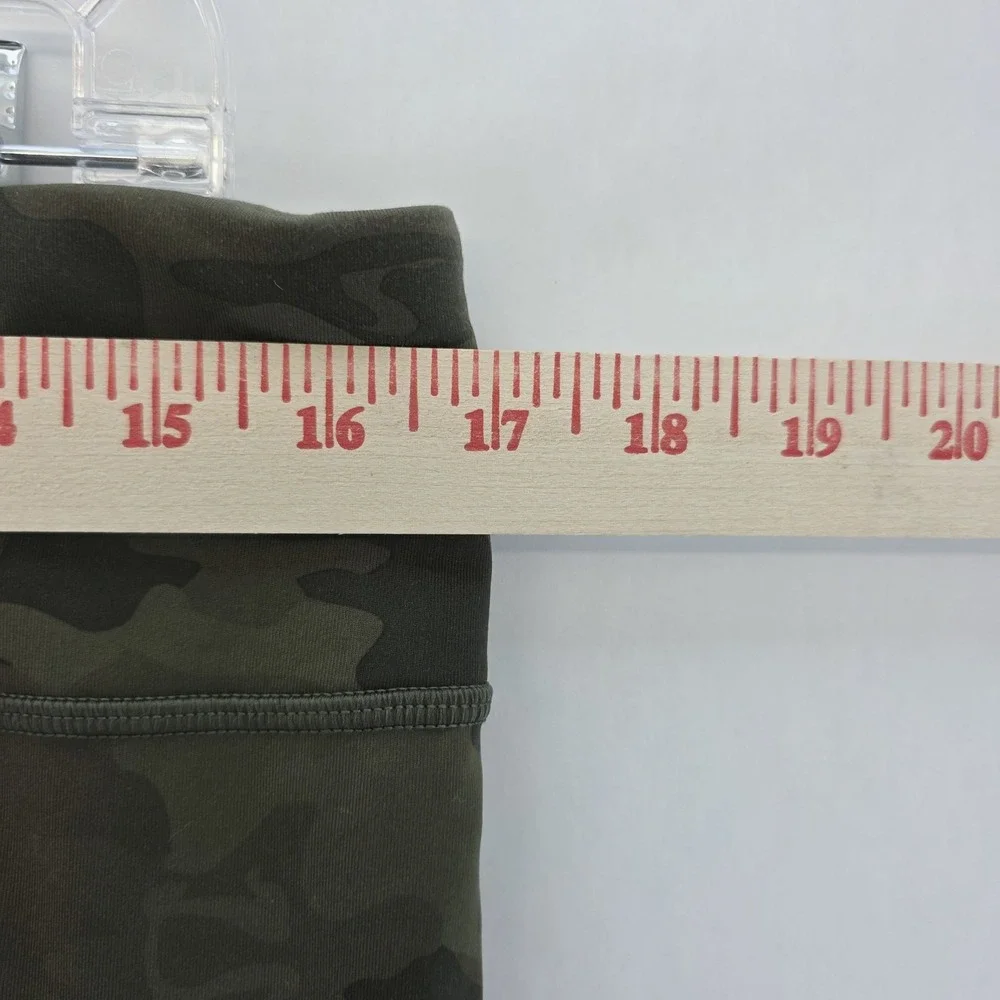 Lululemon Pace Rival Crop Leggings Womens 12 Green Camo Activewear Capris